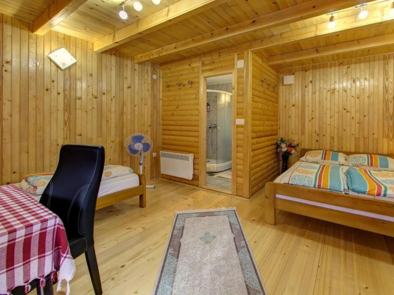 Motel Bavaria フォチャ 部屋 写真